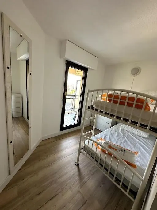 Studio Cabine En Etage, Front De Mer Frejus 0*,