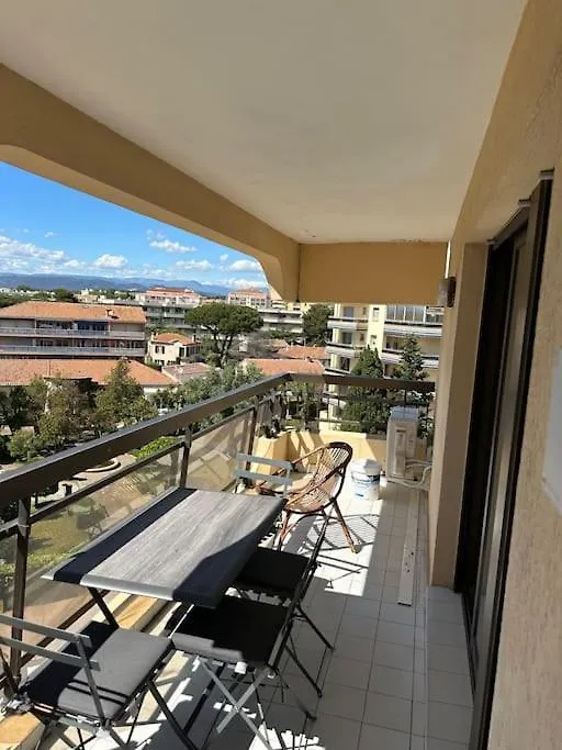 Studio Cabine En Etage, Front De Mer Frejus Apartment